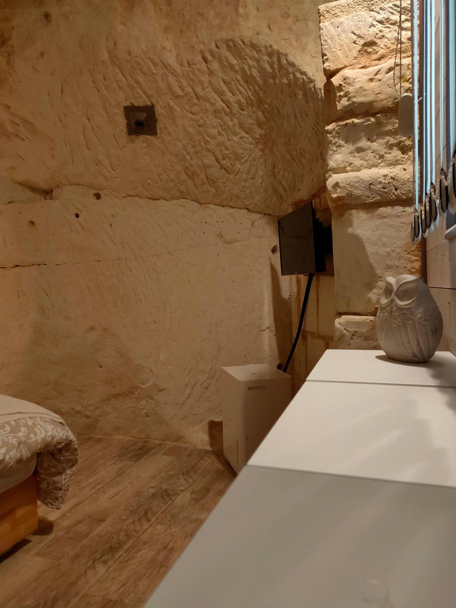 Les Troglos De Beaulieu Loches Zimmer foto